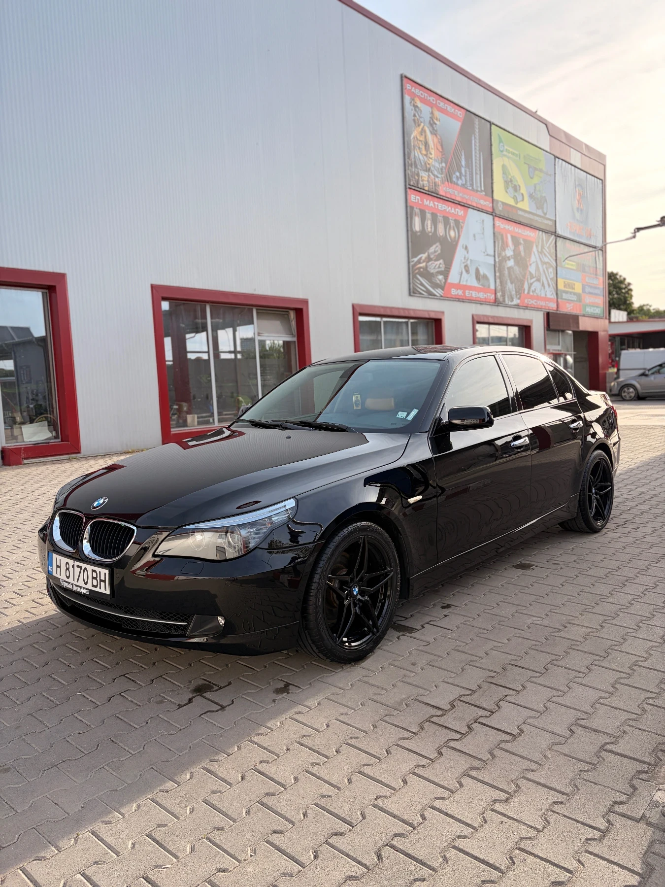 BMW 520, снимка 4 - Автомобили и джипове - 54635387