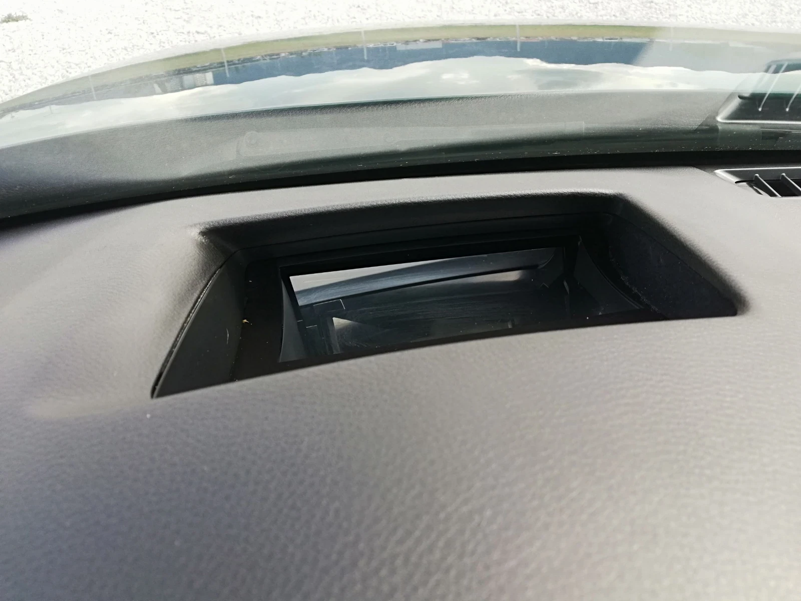 Mazda 3 2.0I SKYACTIV-G, снимка 15 - Автомобили и джипове - 54765870