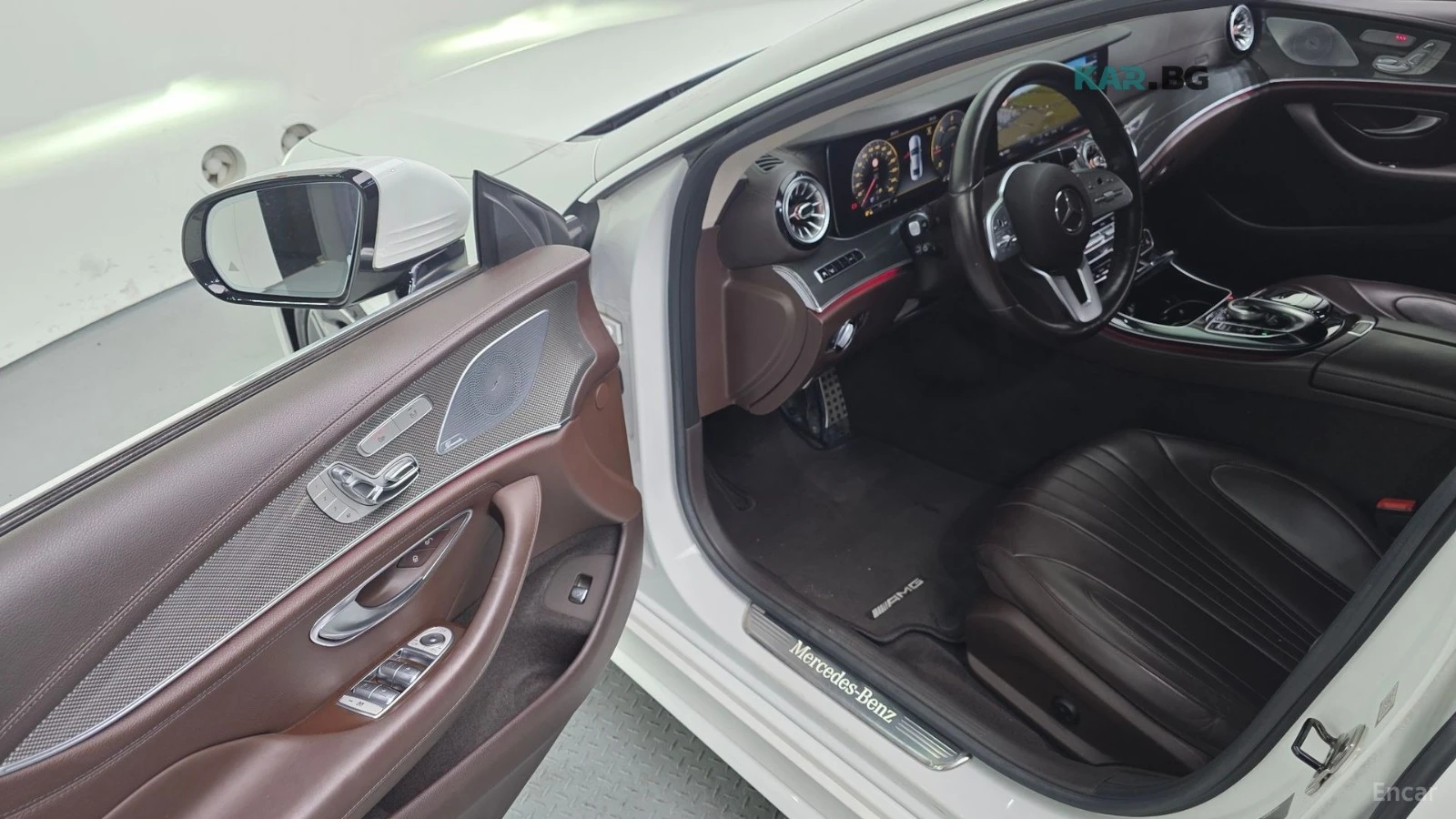 Mercedes-Benz CLS 300 AMG* LINE* DISTRONIC* BURMESTER* ОБДУХВАНЕ* HEADUP, снимка 9 - Автомобили и джипове - 54783988