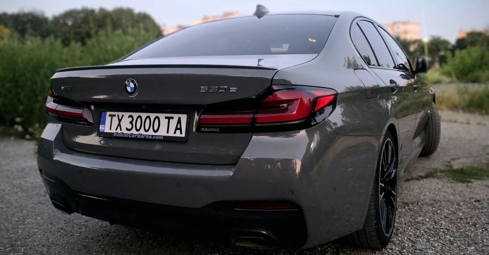 BMW 530E BMW 530E M SPORT X DRIVE PLUG IN HYBRID 94% Batery, снимка 9 - Автомобили и джипове - 55053543