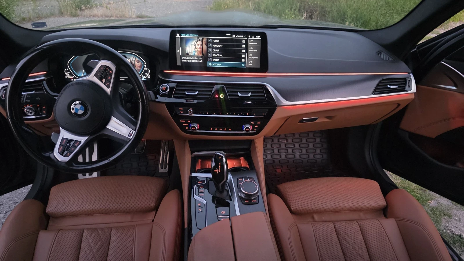 BMW 530E BMW 530E M SPORT X DRIVE PLUG IN HYBRID 94% Batery, снимка 14 - Автомобили и джипове - 55053543