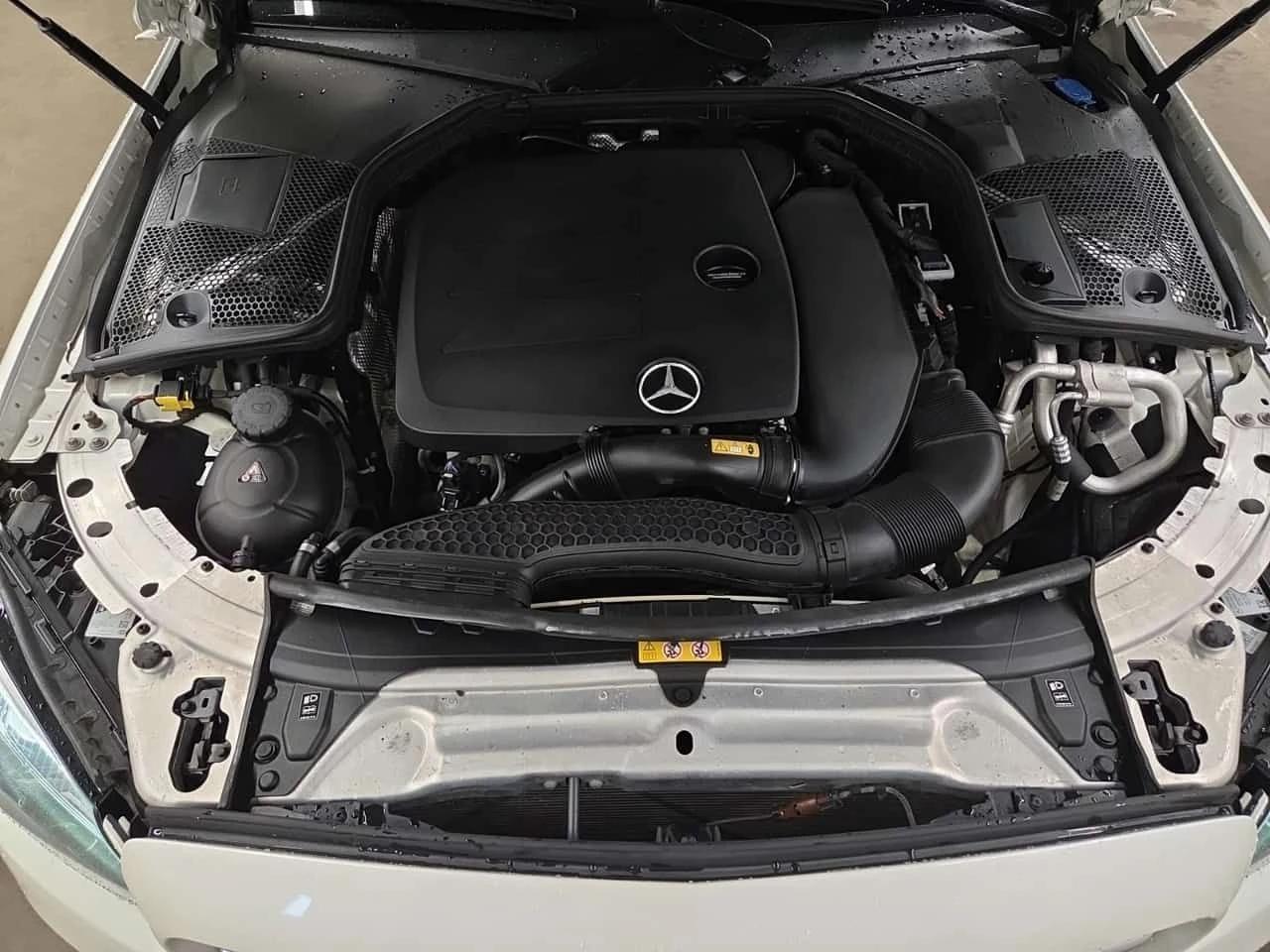 Mercedes-Benz C 300 Convertible * AMG Line * Multibeam * CARFAX * , снимка 16 - Автомобили и джипове - 55482813
