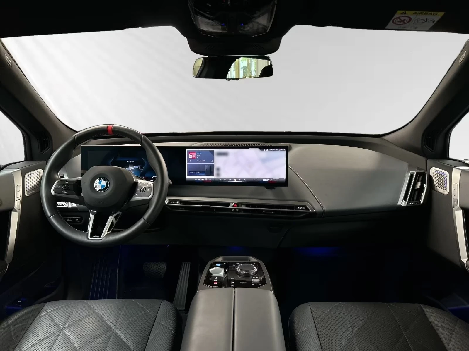 BMW iX M60 / xDrive / M-SPORT / B&W / LASERLIGHT / 360, снимка 8 - Автомобили и джипове - 55552070