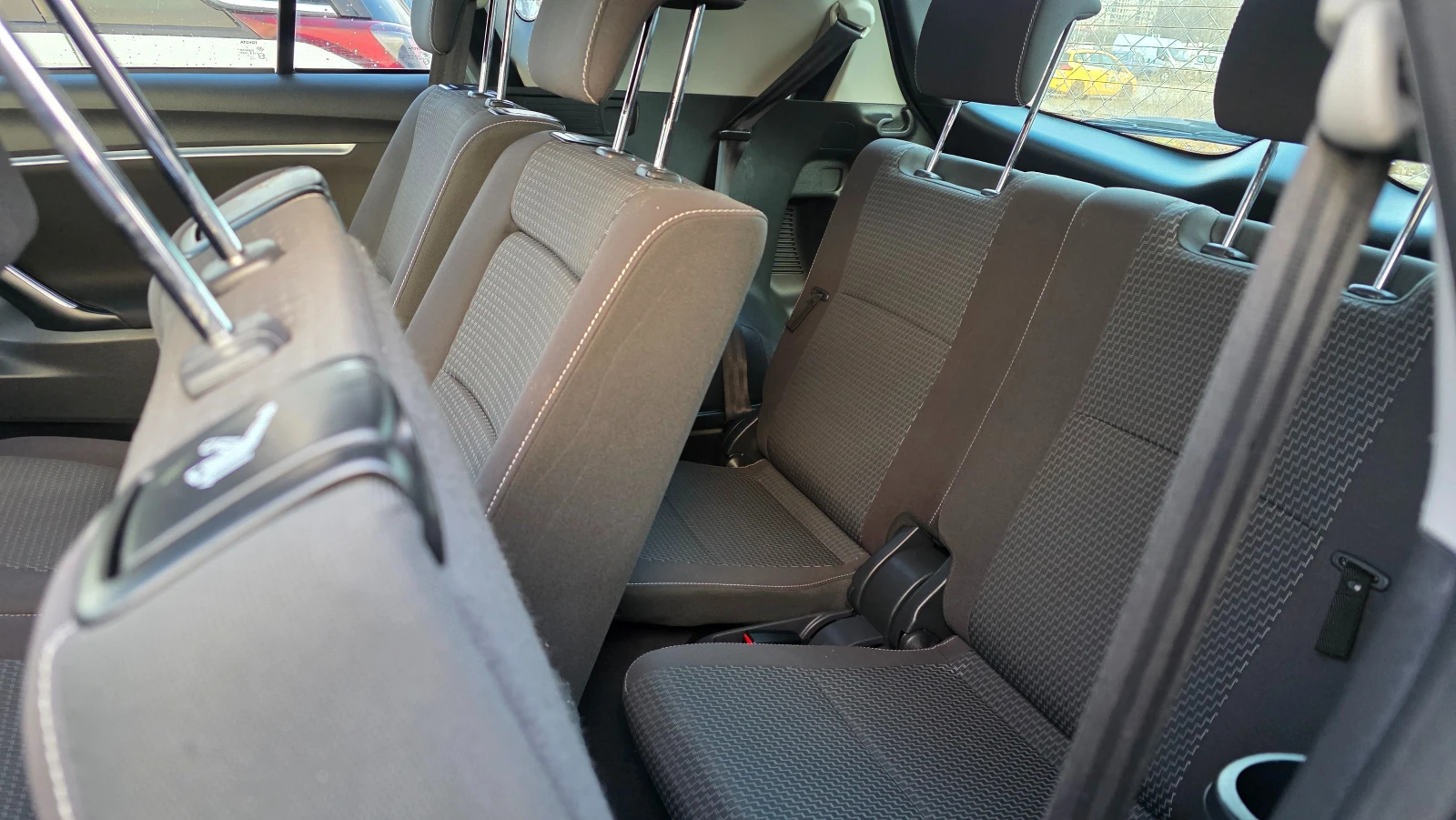 Toyota Verso 1.6d/109hp/7m, снимка 7 - Автомобили и джипове - 55579528