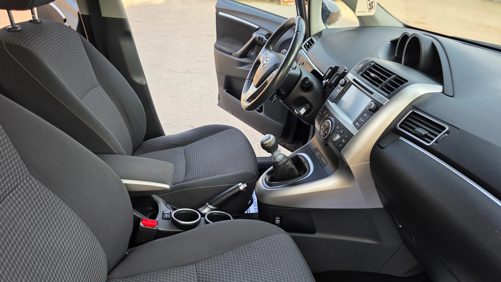 Toyota Verso 1.6d/109hp/7m, снимка 15 - Автомобили и джипове - 55579528