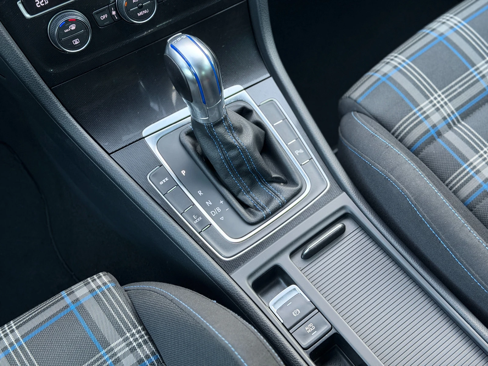 VW Golf GTE Plug-In Hybrid 135000km, снимка 10 - Автомобили и джипове - 55603133