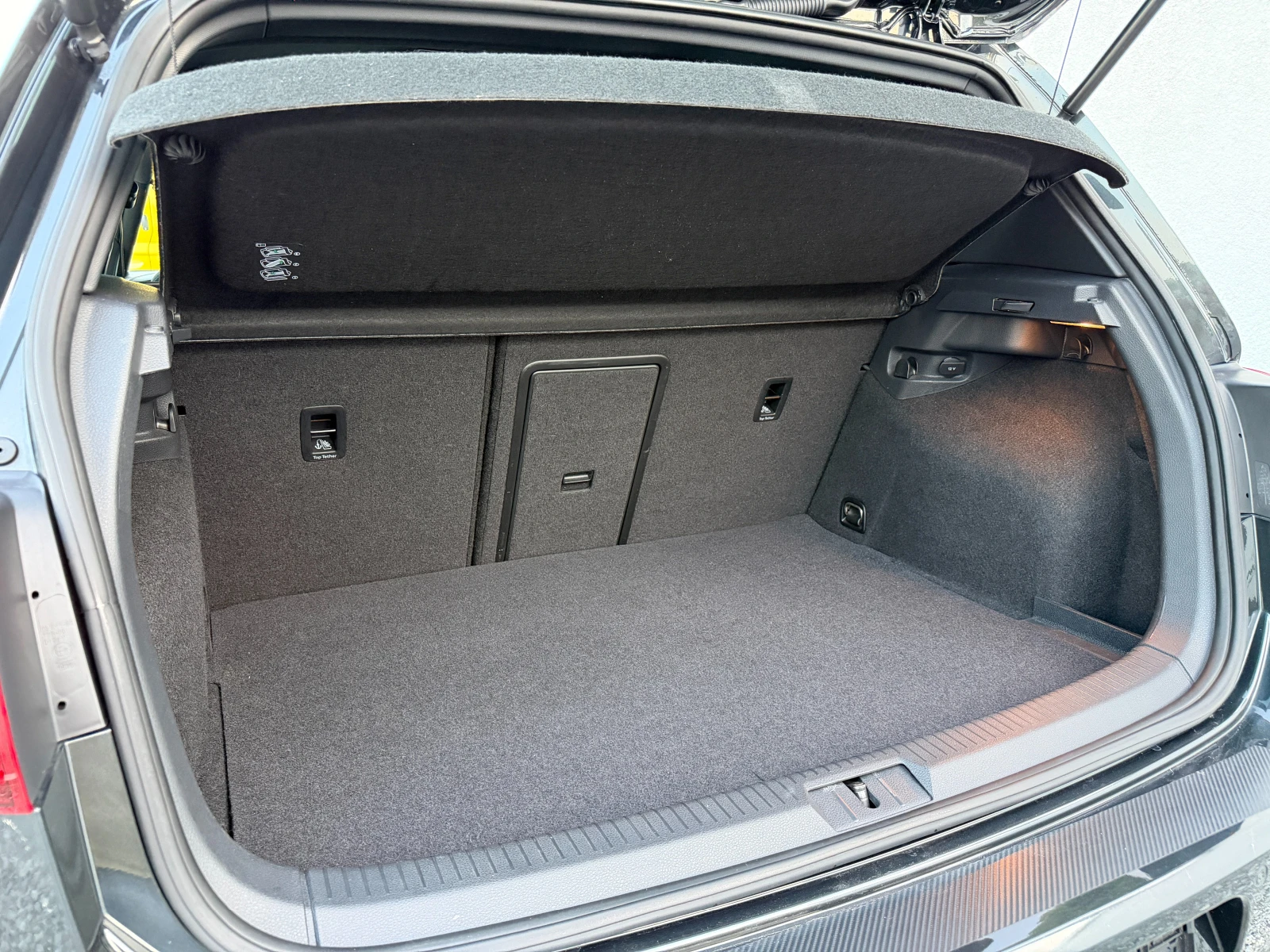 VW Golf GTE Plug-In Hybrid 135000km, снимка 14 - Автомобили и джипове - 55603133
