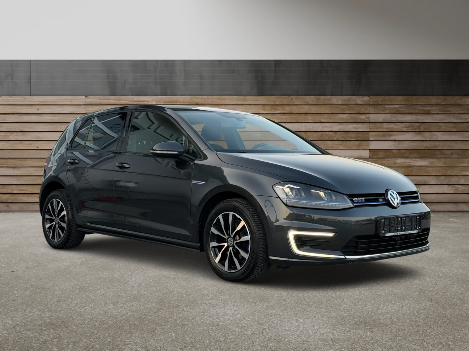 VW Golf GTE Plug-In Hybrid 135000km, снимка 3 - Автомобили и джипове - 55603133