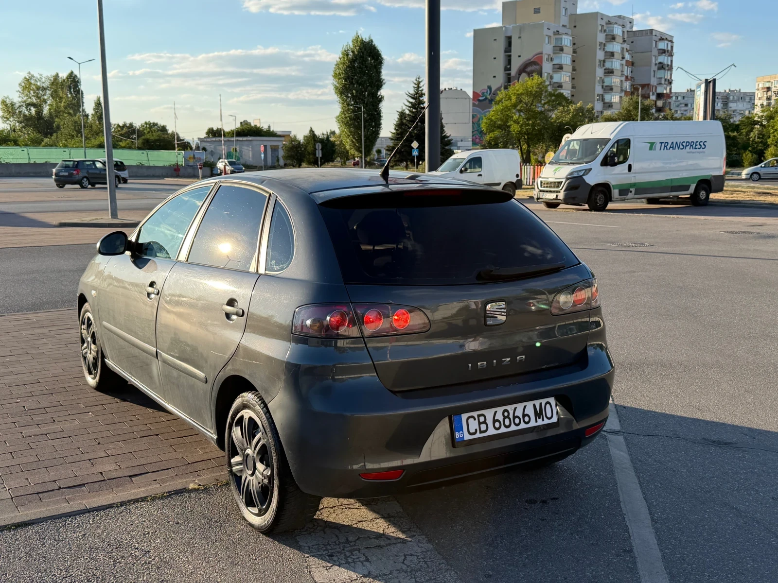 Seat Ibiza Колата е без никакви проблеми при движение. Много , снимка 4 - Автомобили и джипове - 55729084