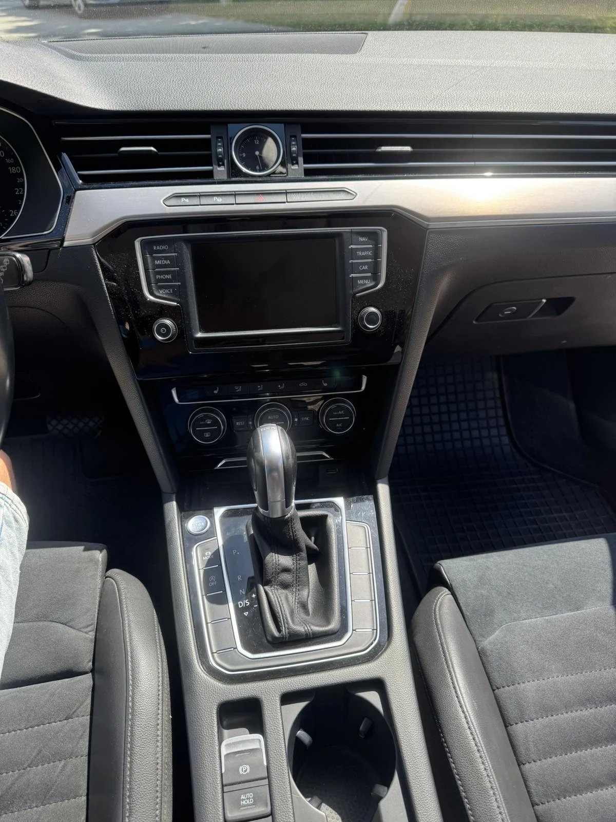 VW Passat HIGHLINE, снимка 8 - Автомобили и джипове - 55956591