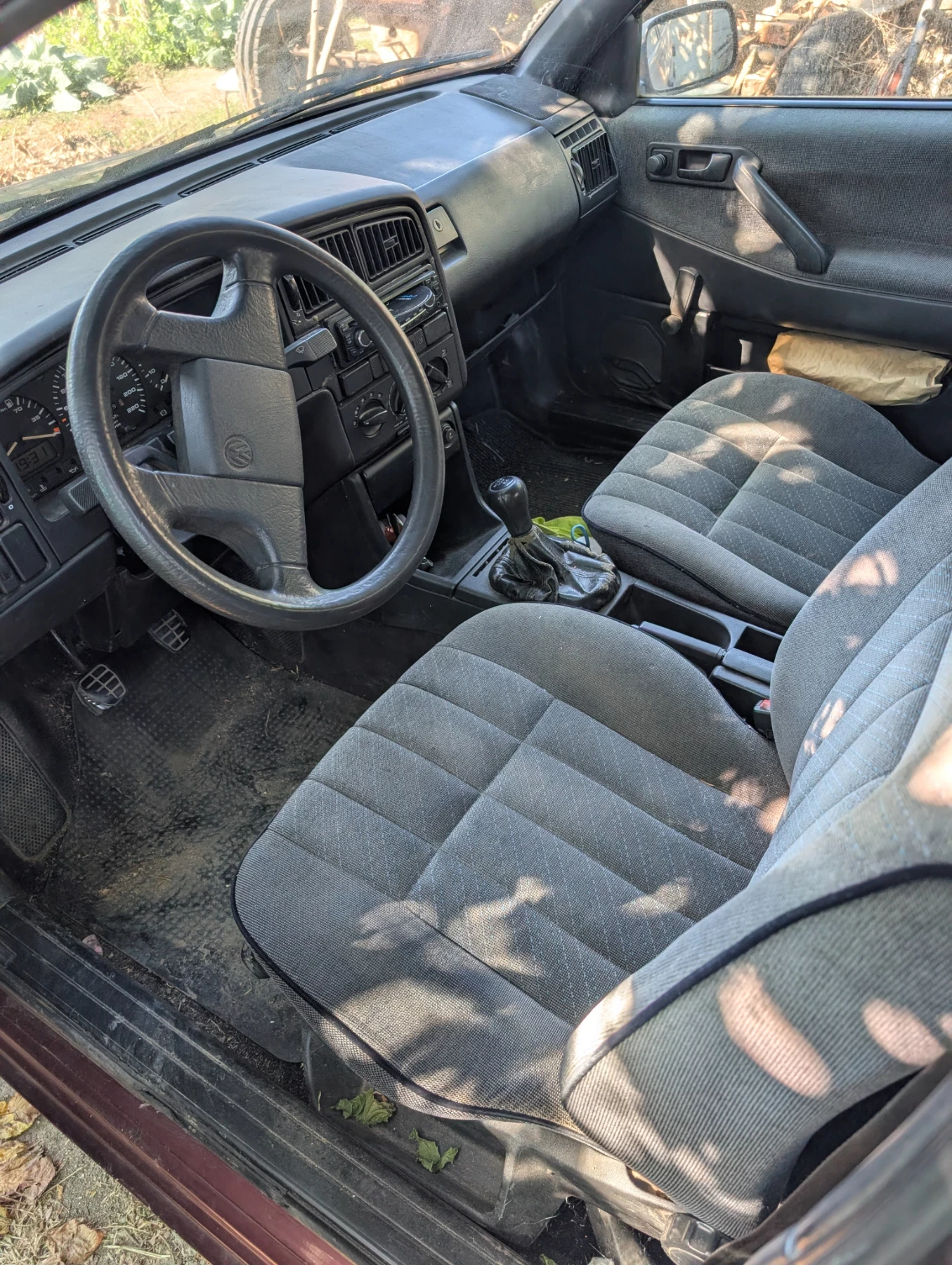 VW Passat B3 Variant 1.8 газ, снимка 4 - Автомобили и джипове - 56152005