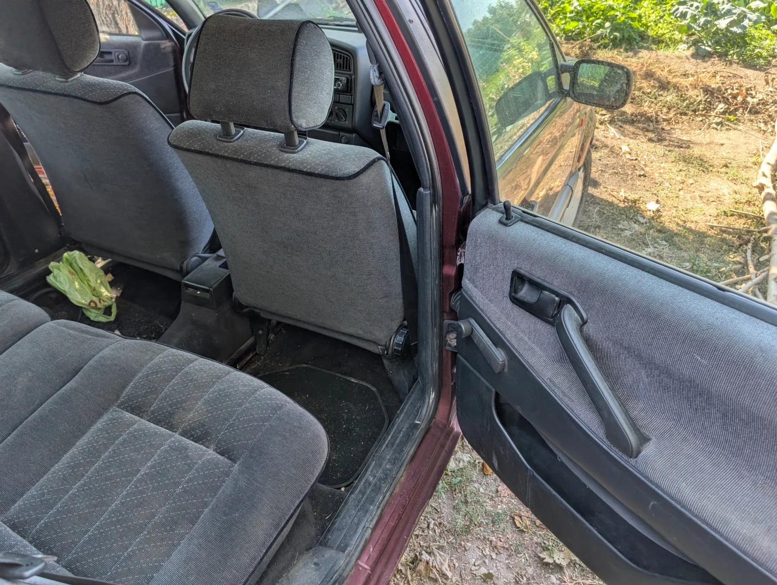 VW Passat B3 Variant 1.8 газ, снимка 2 - Автомобили и джипове - 56152005
