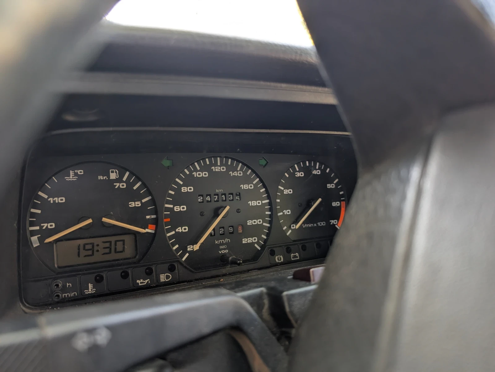 VW Passat B3 Variant 1.8 газ, снимка 5 - Автомобили и джипове - 56152005