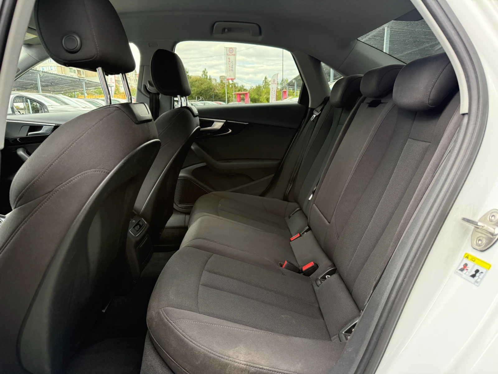 Audi A4, снимка 9 - Автомобили и джипове - 56198164