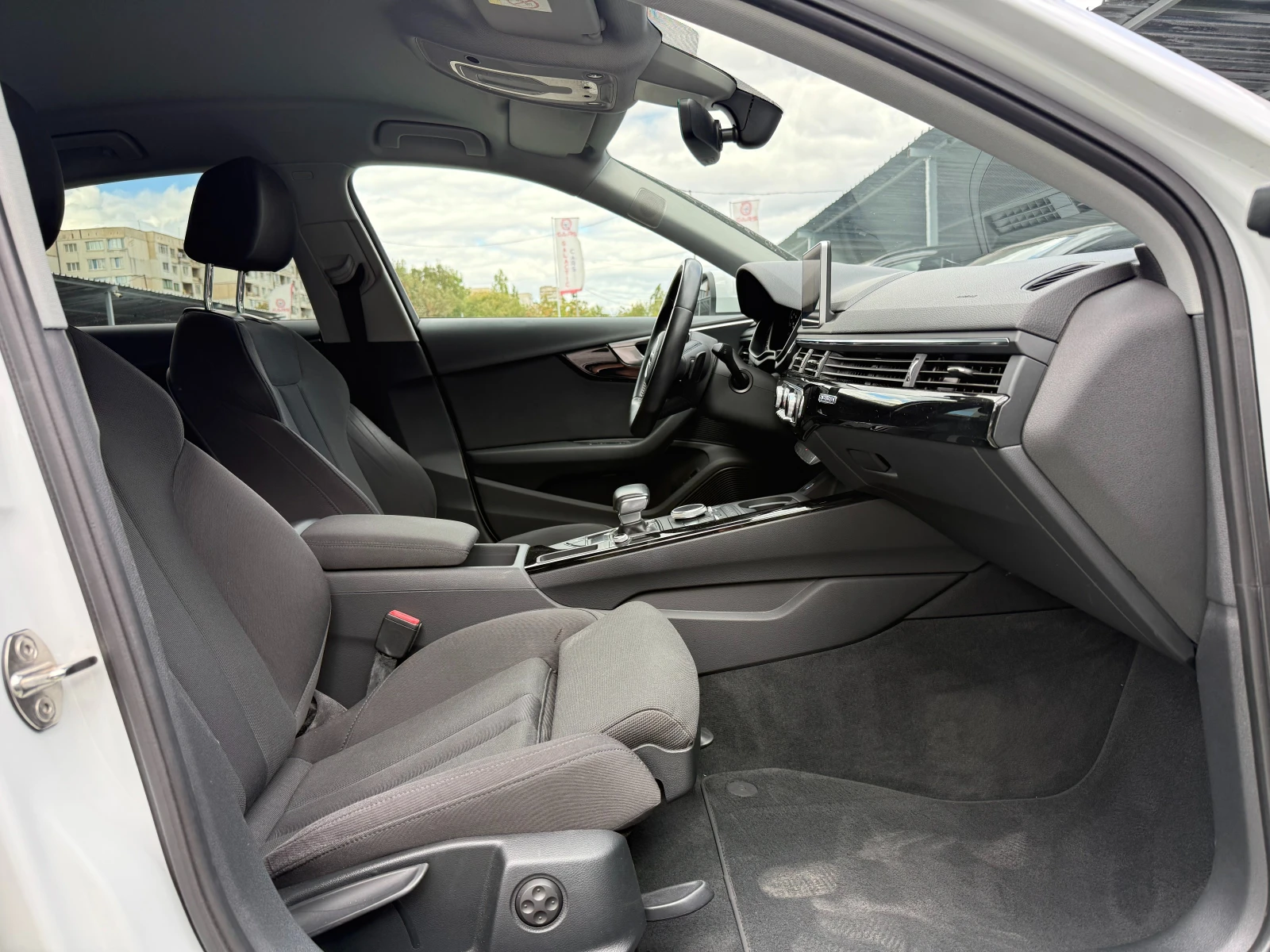 Audi A4, снимка 8 - Автомобили и джипове - 56198164