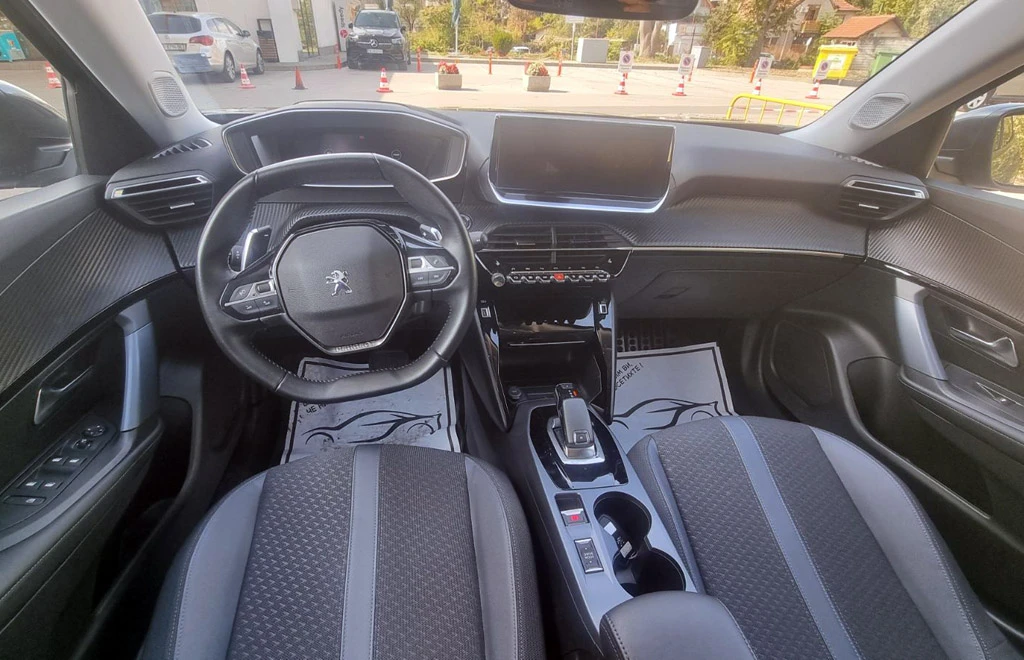 Peugeot 2008, снимка 10 - Автомобили и джипове - 56438187
