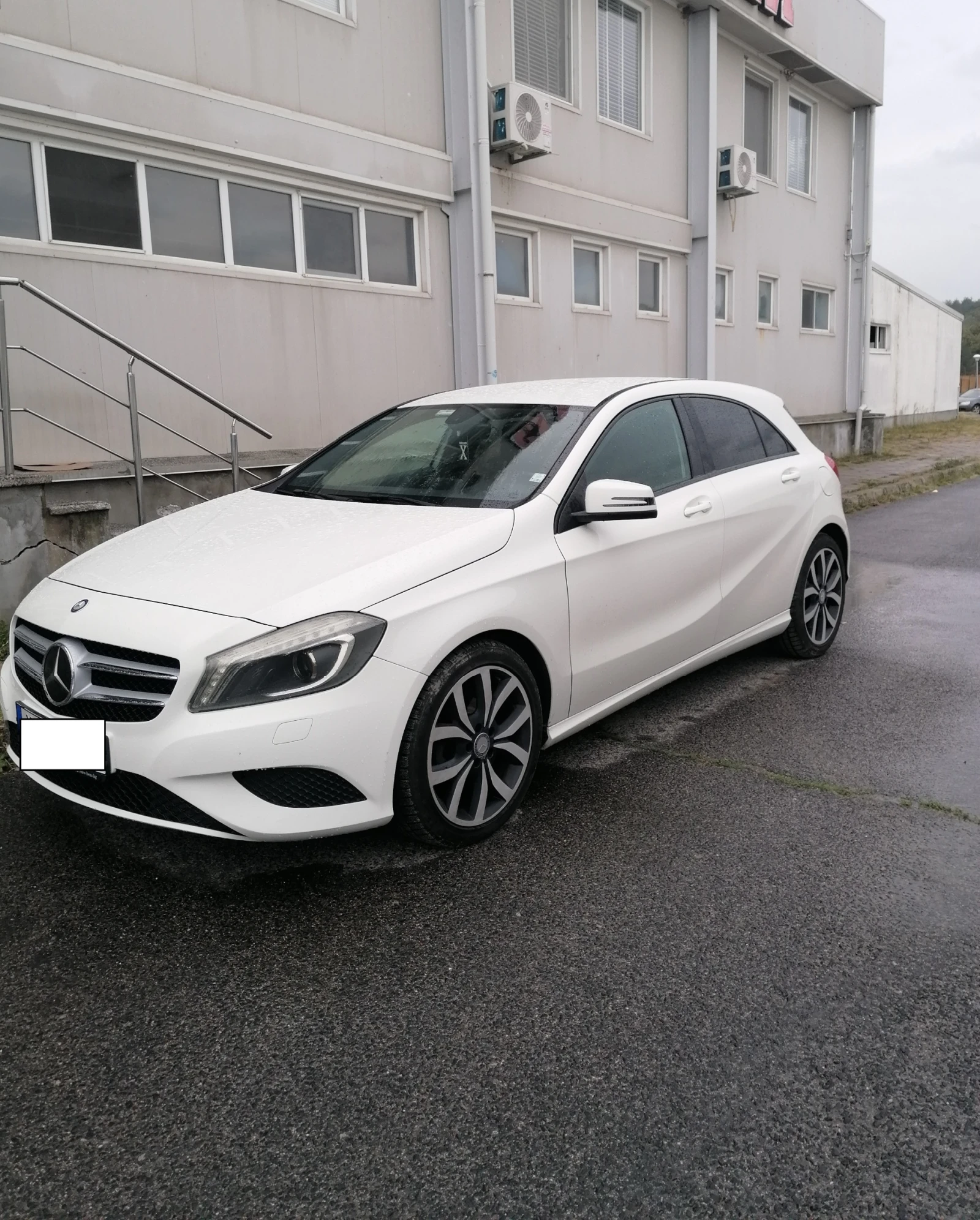 Mercedes-Benz A 180, снимка 2 - Автомобили и джипове - 56554334