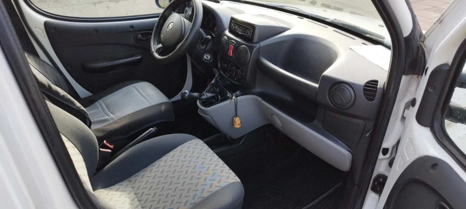 Fiat Doblo 1.3 MJET. MAXI, снимка 6 - Автомобили и джипове - 56697698