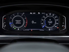 VW Tiguan R-LINE | AWD | Pano Roof | BSM | CarPlay, снимка 10