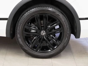 VW Tiguan R-LINE | AWD | Pano Roof | BSM | CarPlay, снимка 7
