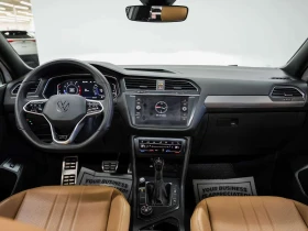 VW Tiguan R-LINE | AWD | Pano Roof | BSM | CarPlay, снимка 8
