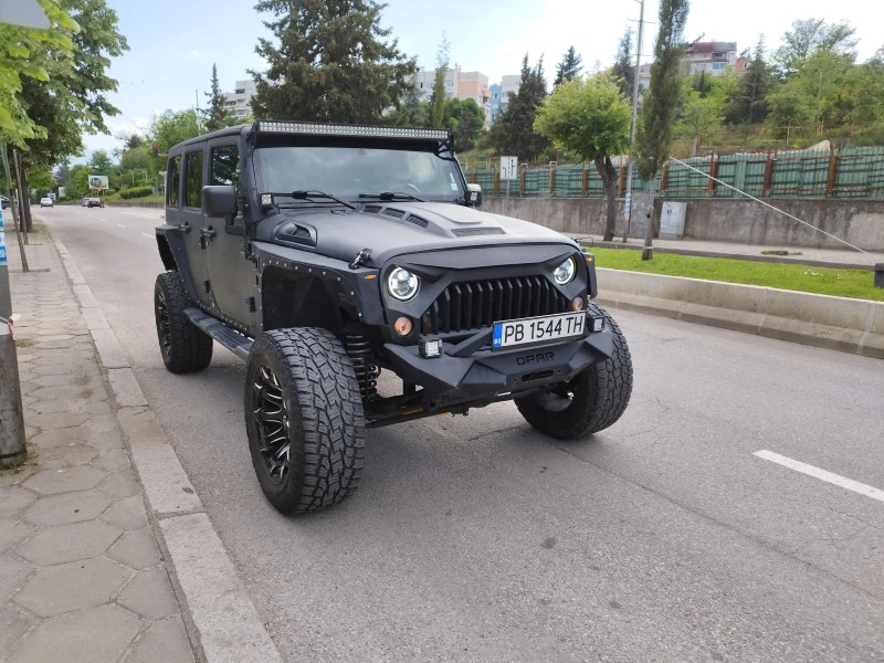 Jeep Wrangler Sahara, снимка 2 - Автомобили и джипове - 47839379