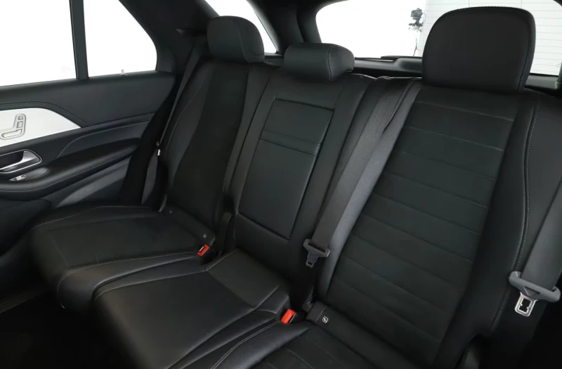 Mercedes-Benz GLC 350 e/4M/333HP/AMG-LINE/NAVI/360/KLESS/ACC/PANO/654f, снимка 16 - Автомобили и джипове - 51495936