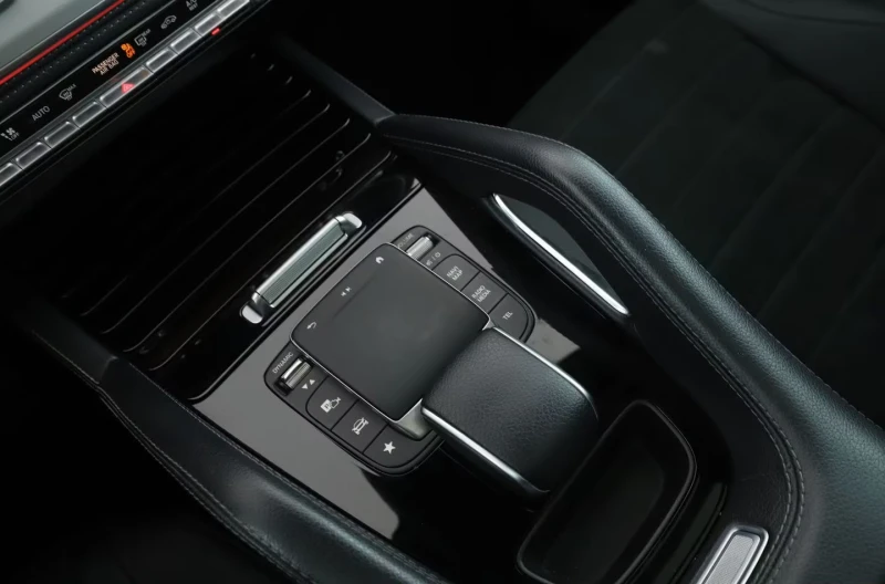 Mercedes-Benz GLC 350 e/4M/333HP/AMG-LINE/NAVI/360/KLESS/ACC/PANO/654f, снимка 15 - Автомобили и джипове - 51495936