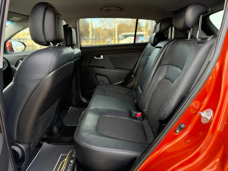 Kia Sportage 6 МЕСЕЦА ГАРАНЦИЯ/1.7CRDI 116к.с. Кожа/Подгрев, снимка 8 - Автомобили и джипове - 52965338