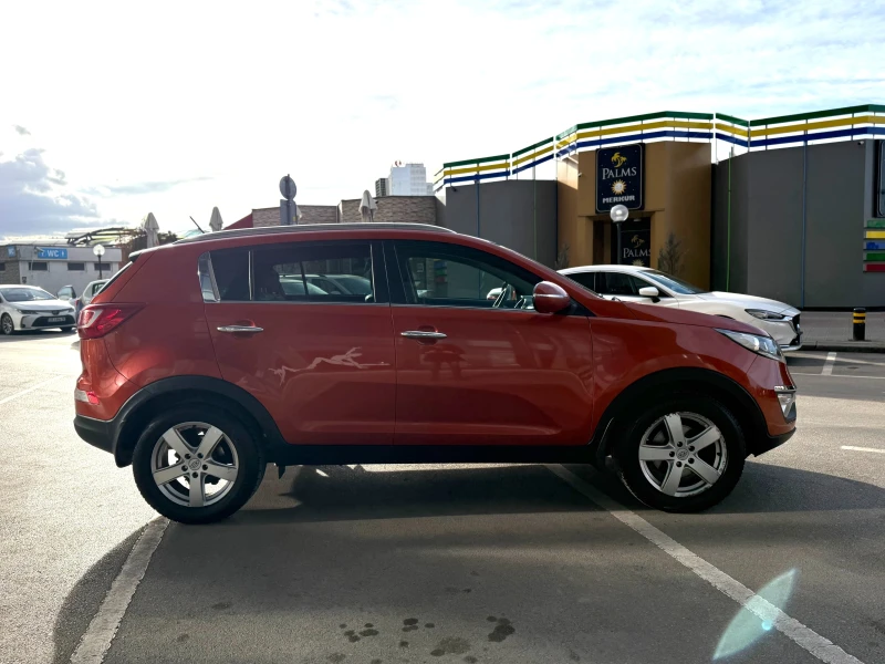 Kia Sportage 6 МЕСЕЦА ГАРАНЦИЯ/1.7CRDI 116к.с. Кожа/Подгрев, снимка 5 - Автомобили и джипове - 52965338