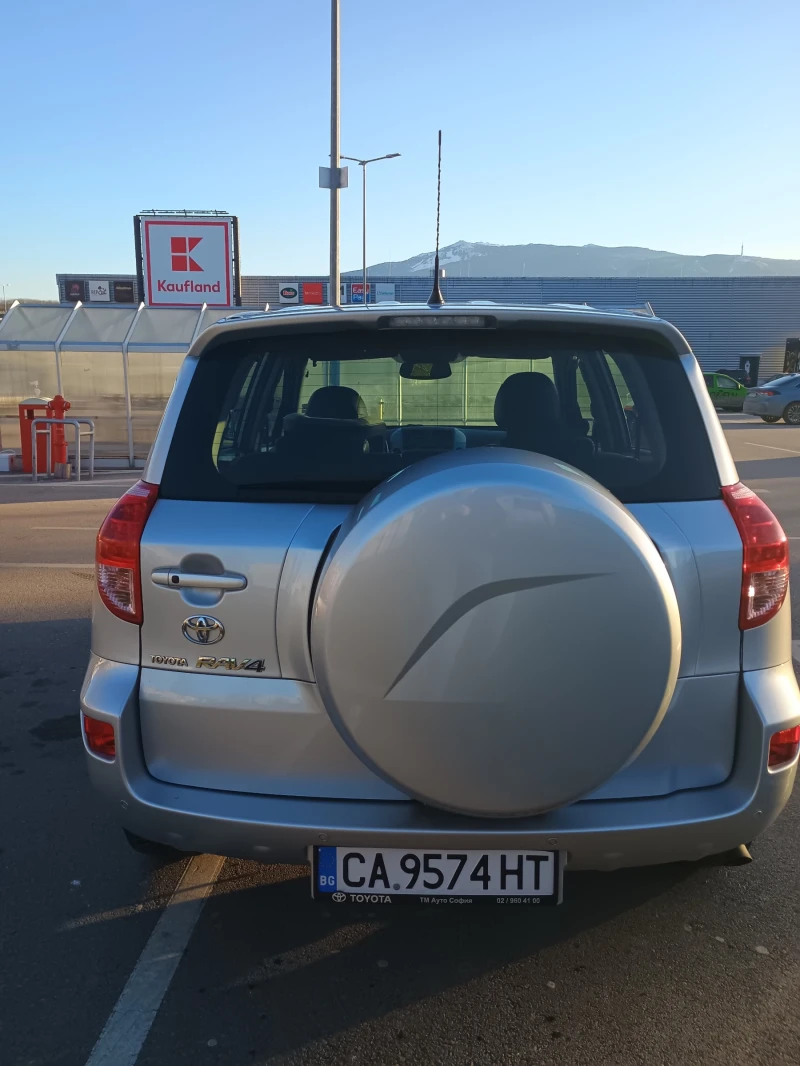 Toyota Rav4, снимка 2 - Автомобили и джипове - 53168266