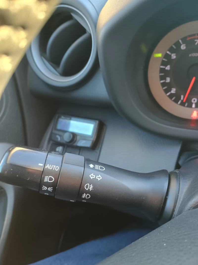 Toyota Rav4, снимка 14 - Автомобили и джипове - 53168266