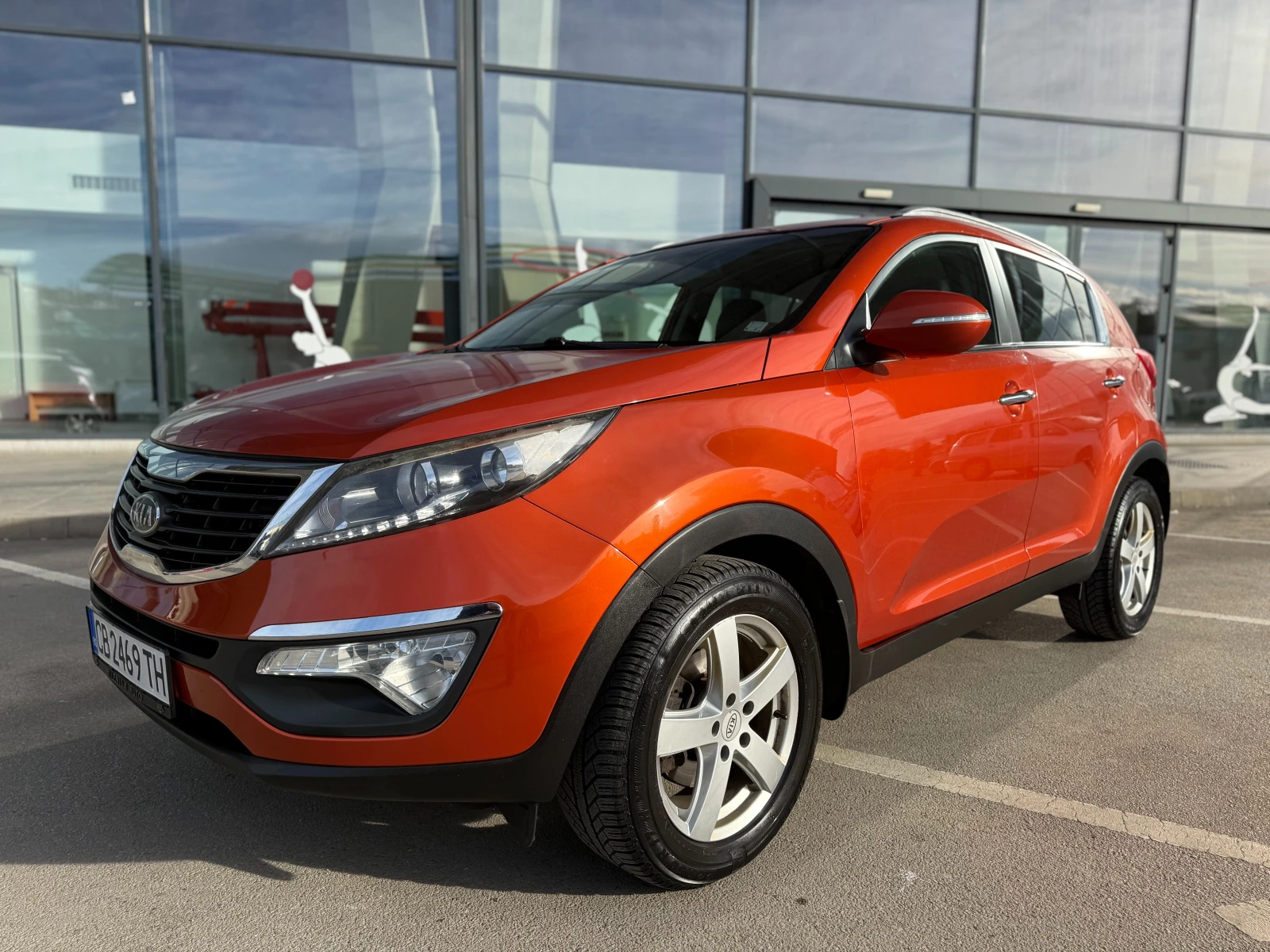 Kia Sportage 6 МЕСЕЦА ГАРАНЦИЯ/1.7CRDI 116к.с. Кожа/Подгрев, снимка 1