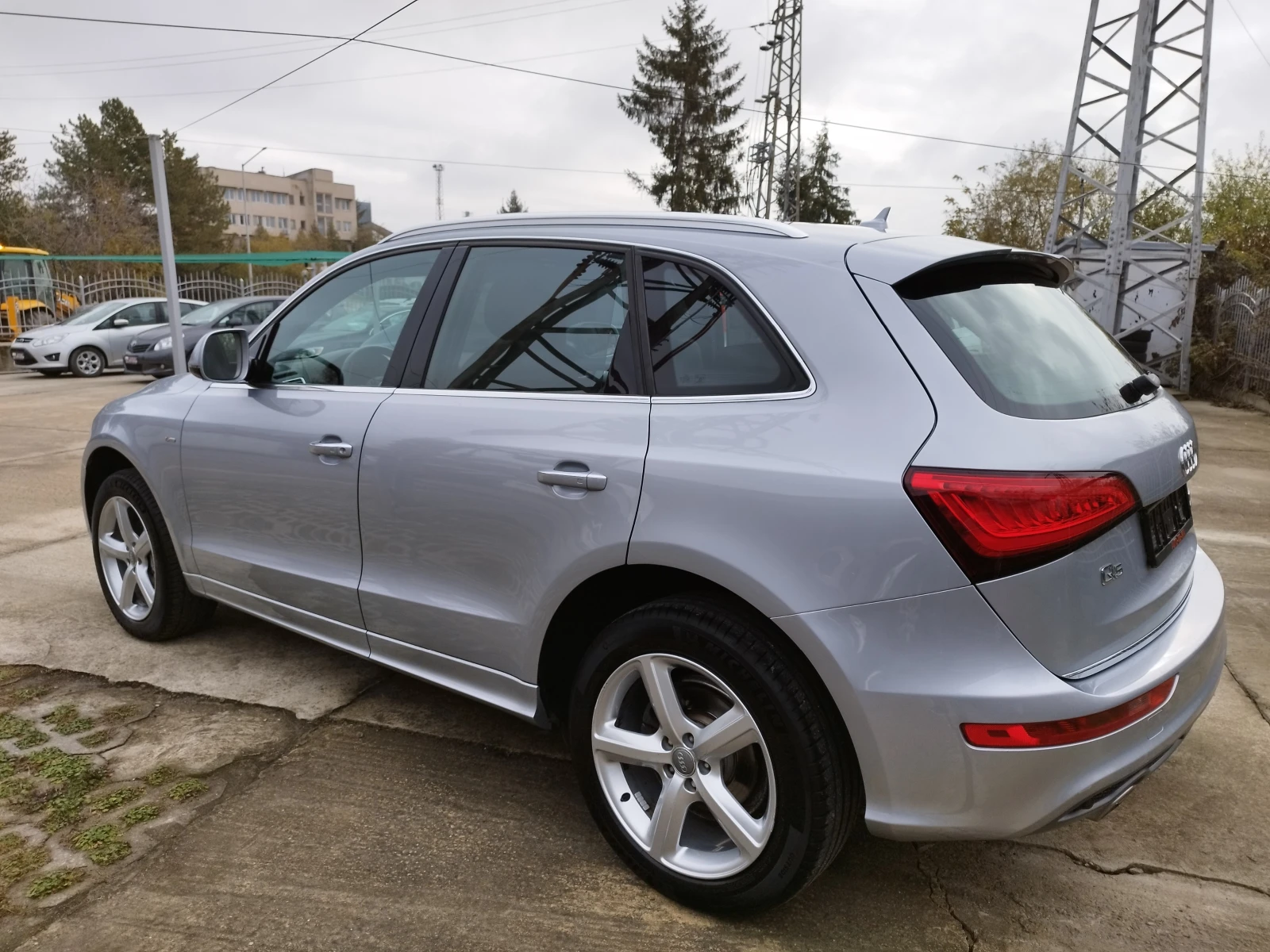 Audi Q5 2.0TDI S-LINE - изображение 5