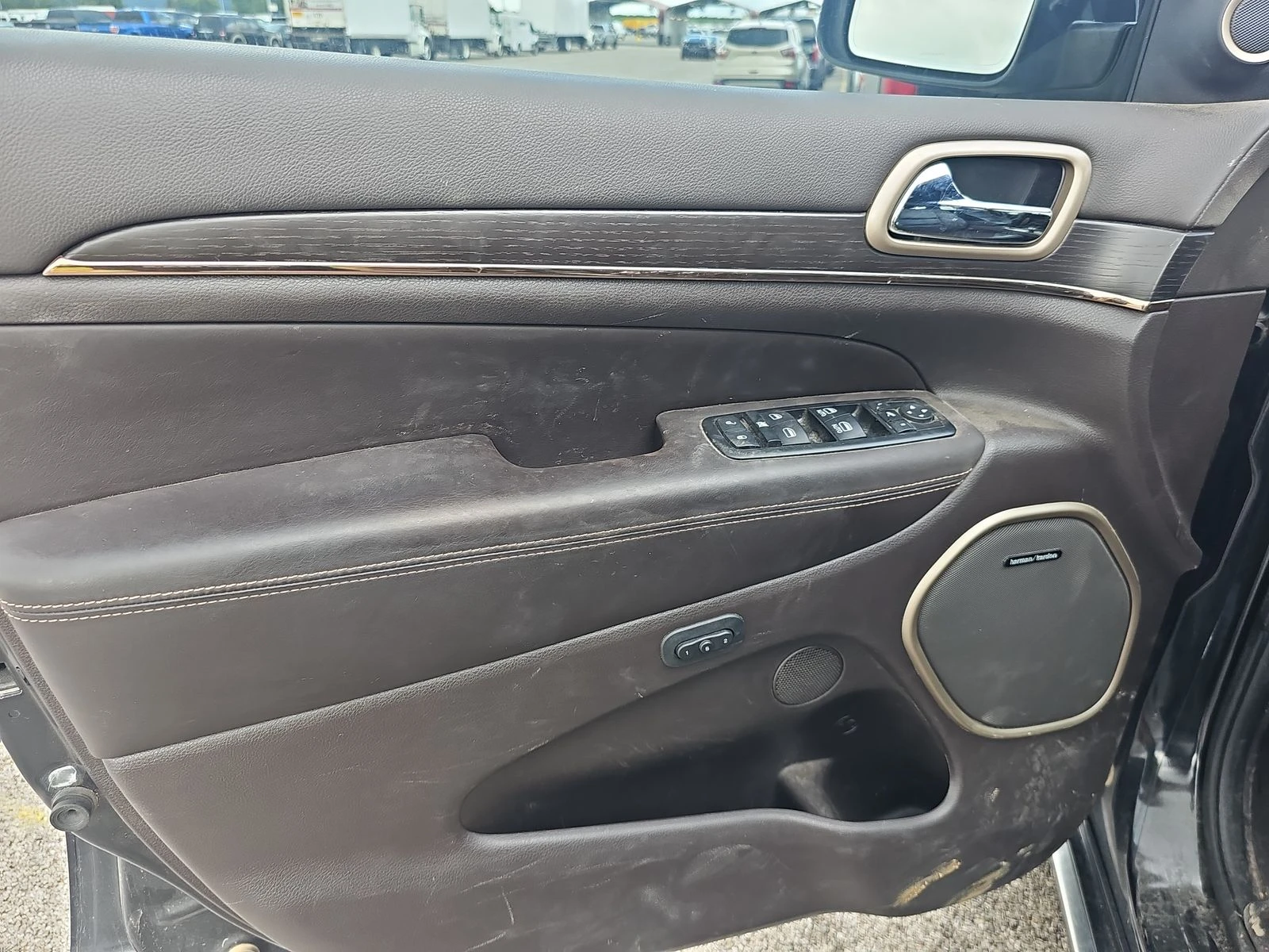 Jeep Grand cherokee SUMMIT Обдух* Harman/Kardon* 8ZF* Дистроник* Пано* - изображение 7