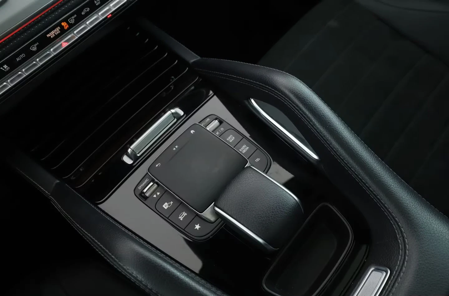 Mercedes-Benz GLC 350 e/4M/333HP/AMG-LINE/NAVI/360/KLESS/ACC/PANO/654f | Mobile.bg   15