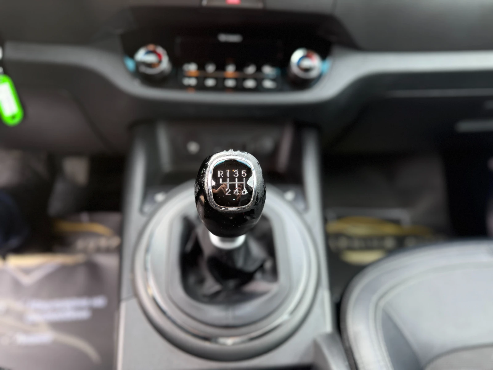 Kia Sportage 6 ������ ��������/1.7CRDI 116�.�. ����/������� | Mobile.bg � ����������� 10