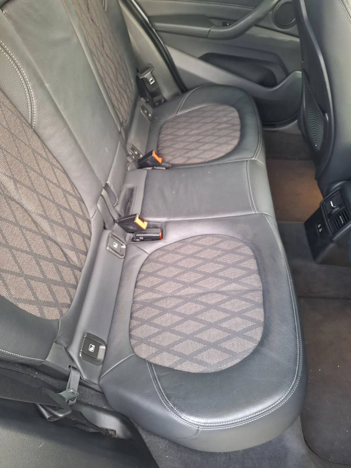 BMW X1 1.8d / xDrive / Distronic, снимка 8 - Автомобили и джипове - 53609975