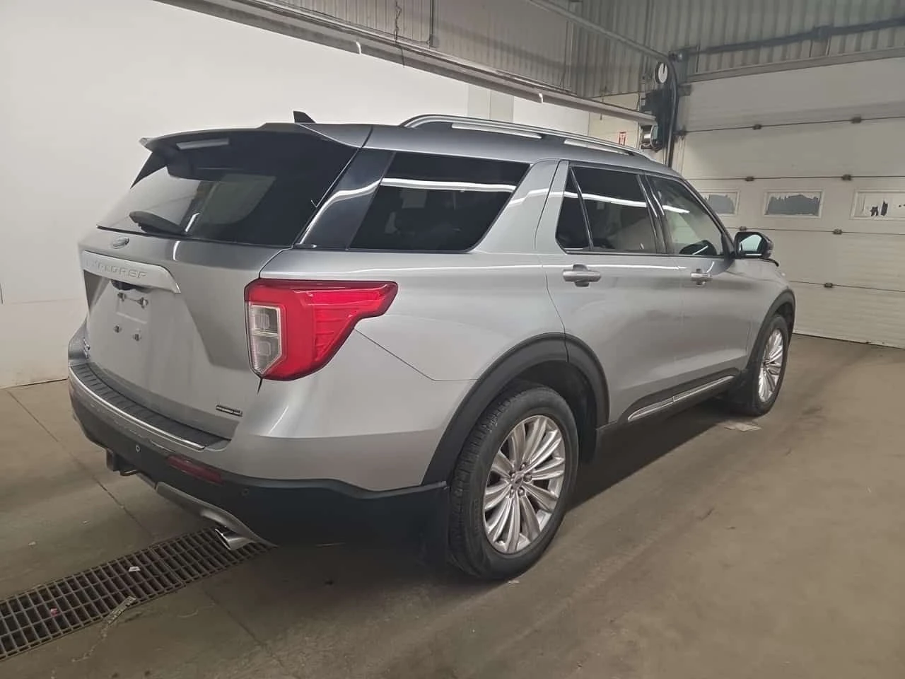 Ford Explorer * LIMITED * ПОДГРЕВИ* ОБДУХВАНЕ* ПАНОРАМА* КАМЕРА, снимка 3 - Автомобили и джипове - 53769801
