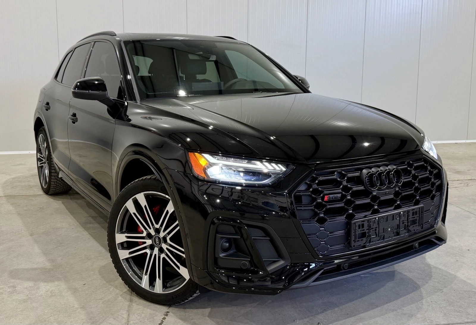 Audi SQ5 Technik Black Optic, снимка 7 - Автомобили и джипове - 54057674