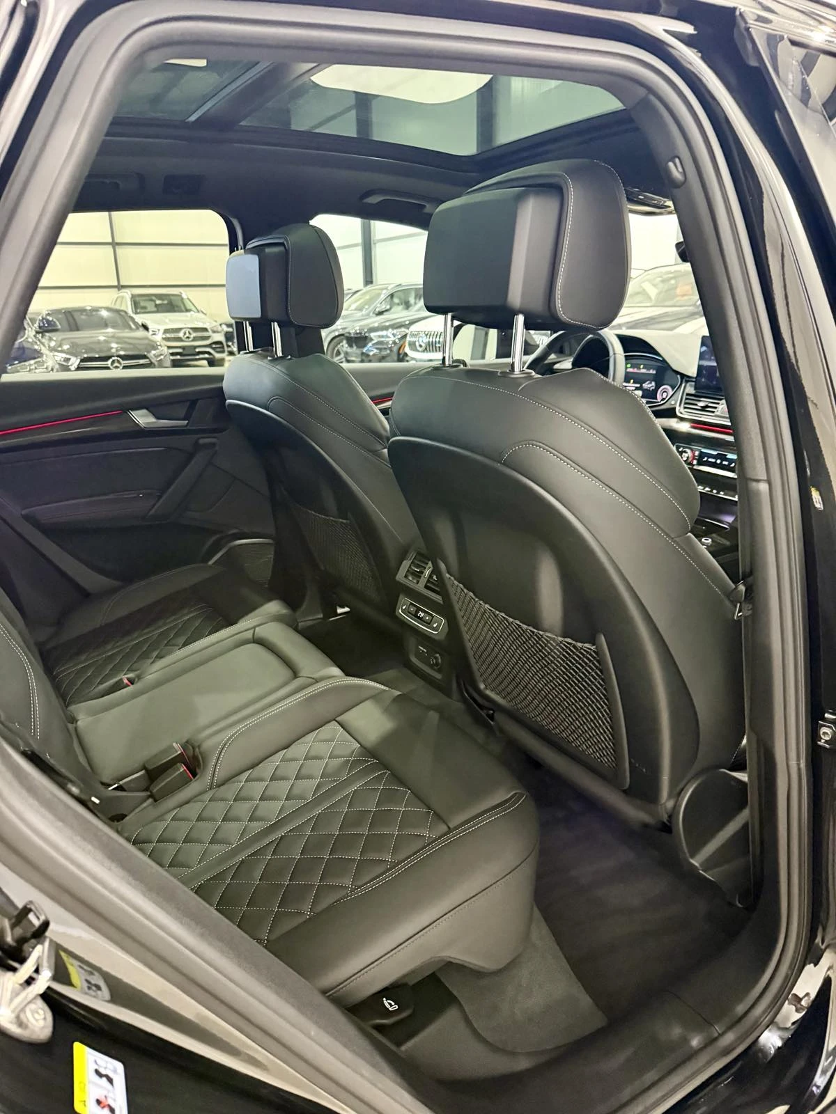 Audi SQ5 Technik Black Optic, снимка 11 - Автомобили и джипове - 54057674