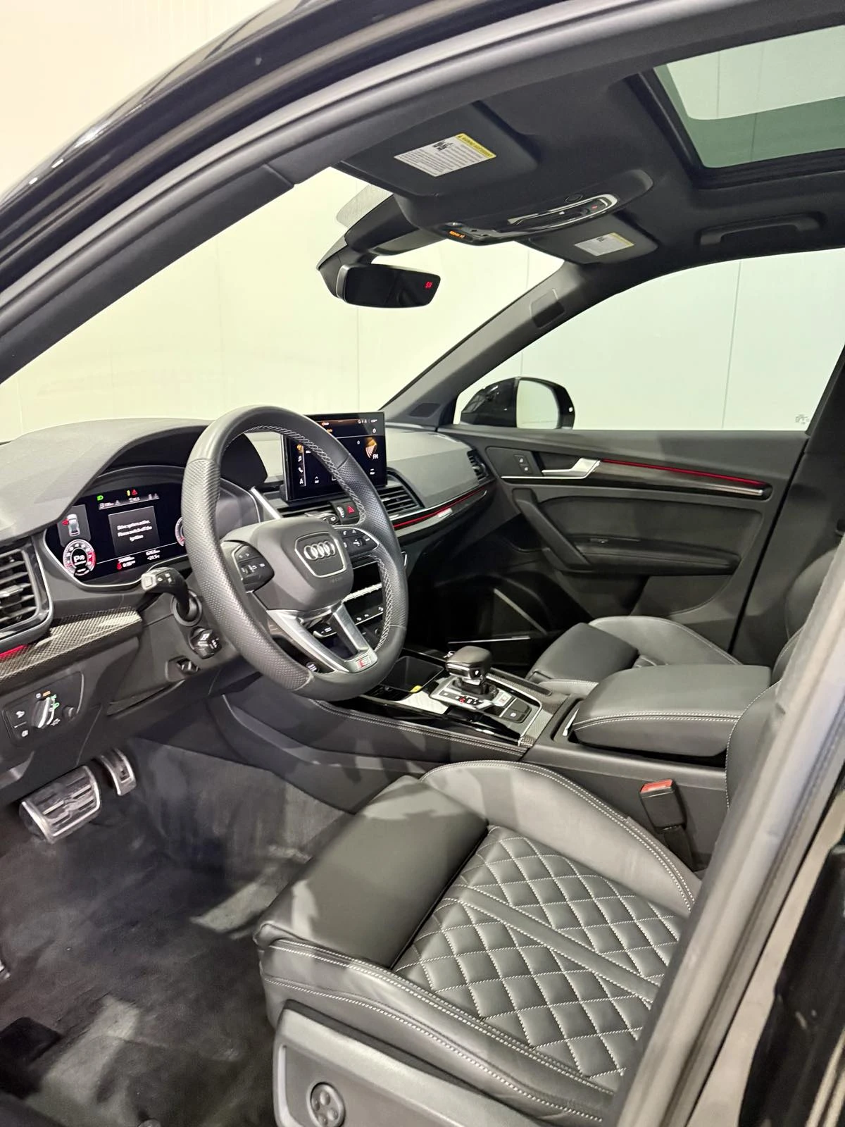 Audi SQ5 Technik Black Optic, снимка 9 - Автомобили и джипове - 54057674