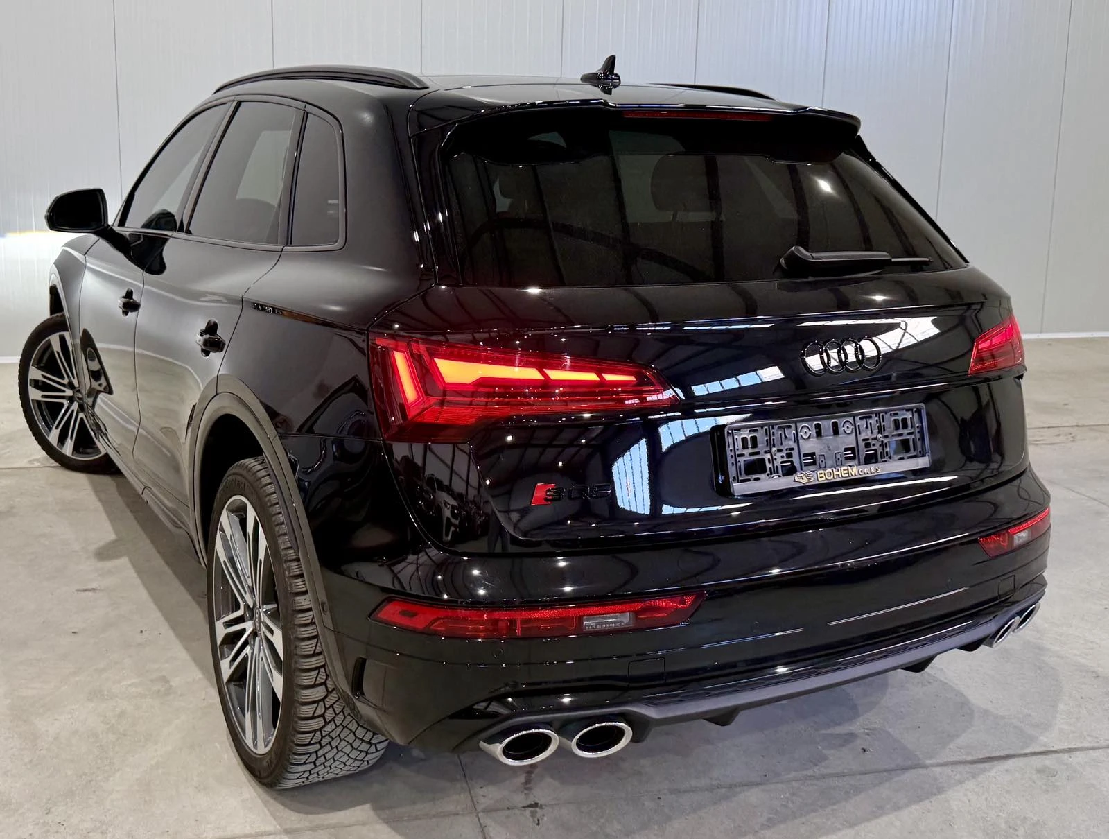 Audi SQ5 Technik Black Optic, снимка 3 - Автомобили и джипове - 54057674
