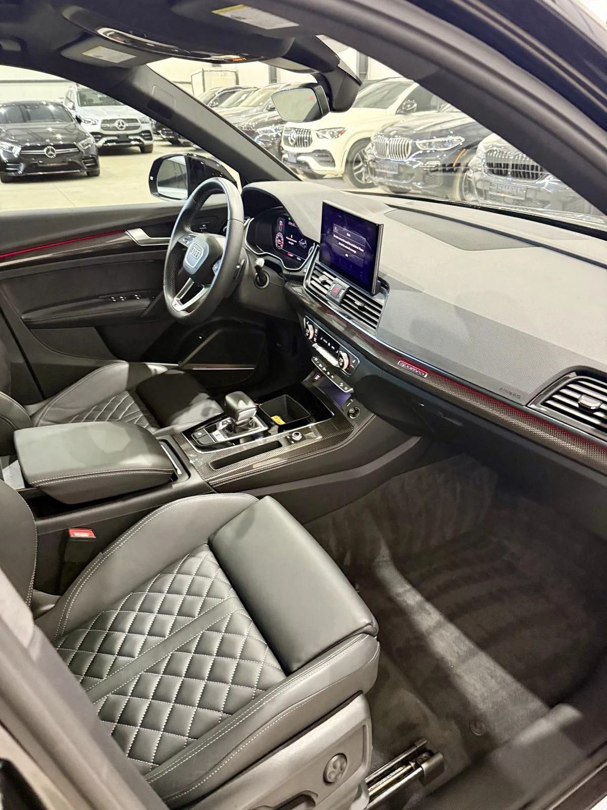 Audi SQ5 Technik Black Optic, снимка 12 - Автомобили и джипове - 54057674