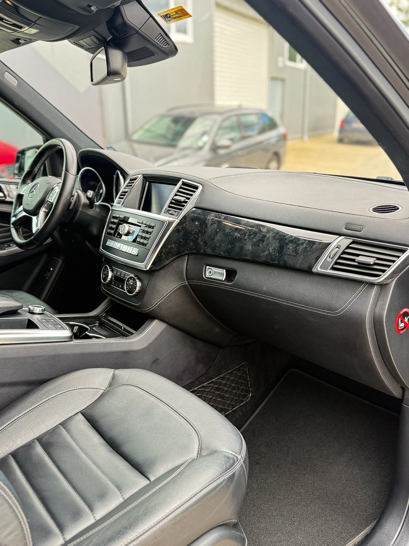 Mercedes-Benz ML 350, снимка 9 - Автомобили и джипове - 54572325