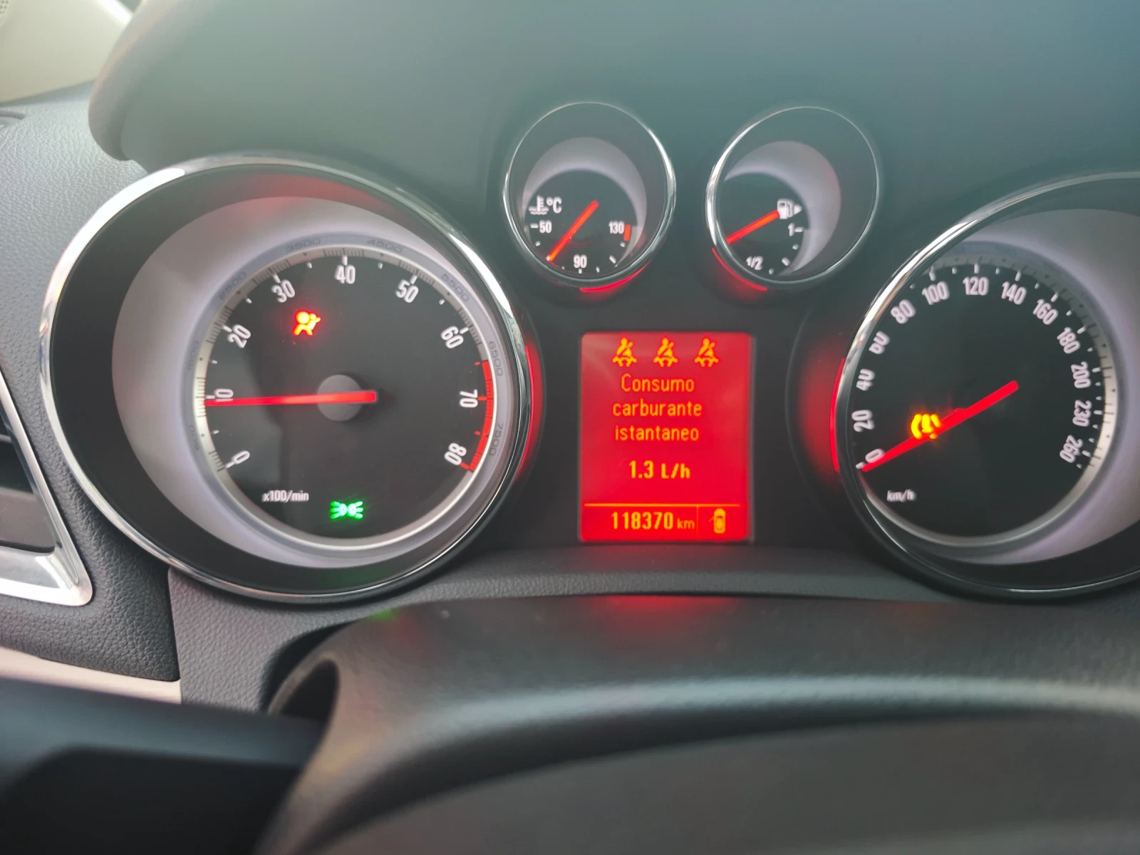 Opel Mokka 1.4i gaz, снимка 13 - Автомобили и джипове - 54714270