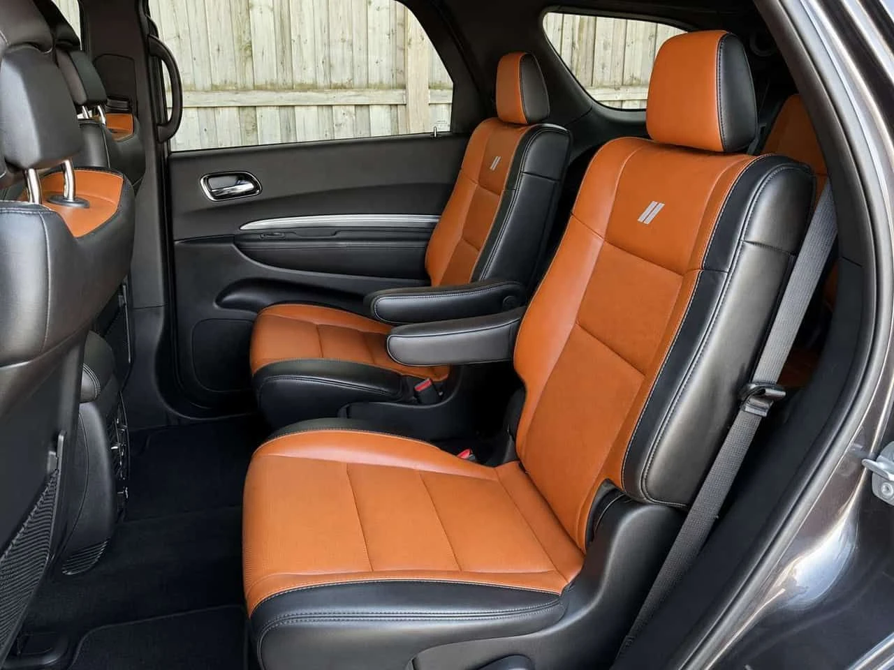 Dodge Durango * RT Blacktop | 6Seat | Sunroof | Tow Pkg | 4X4 * , снимка 9 - Автомобили и джипове - 54948835
