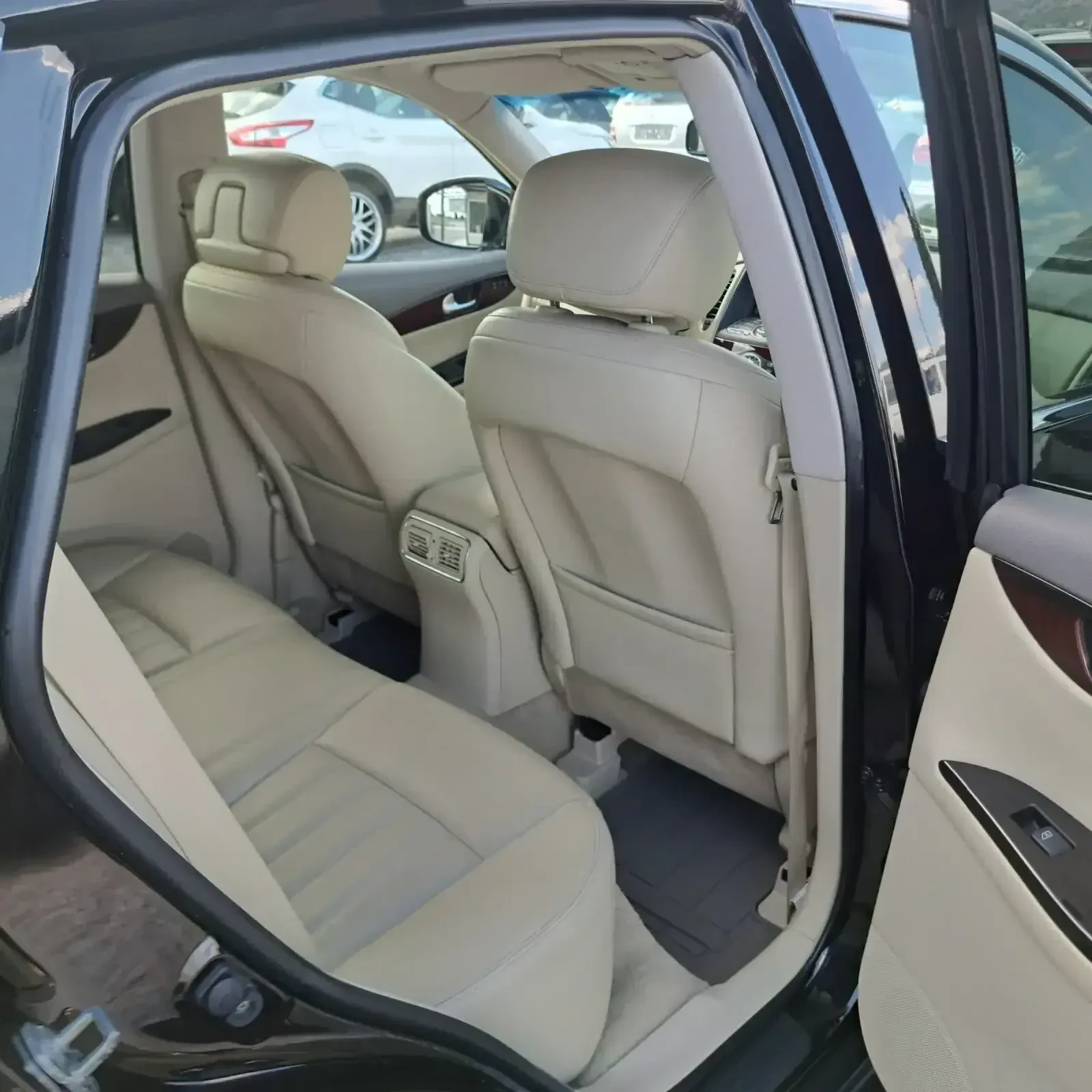Infiniti Ex30 3.0 V6* EX30d* AWD* KEYLESS&GO* ОТЛИЧЕН!* , снимка 12 - Автомобили и джипове - 55509960