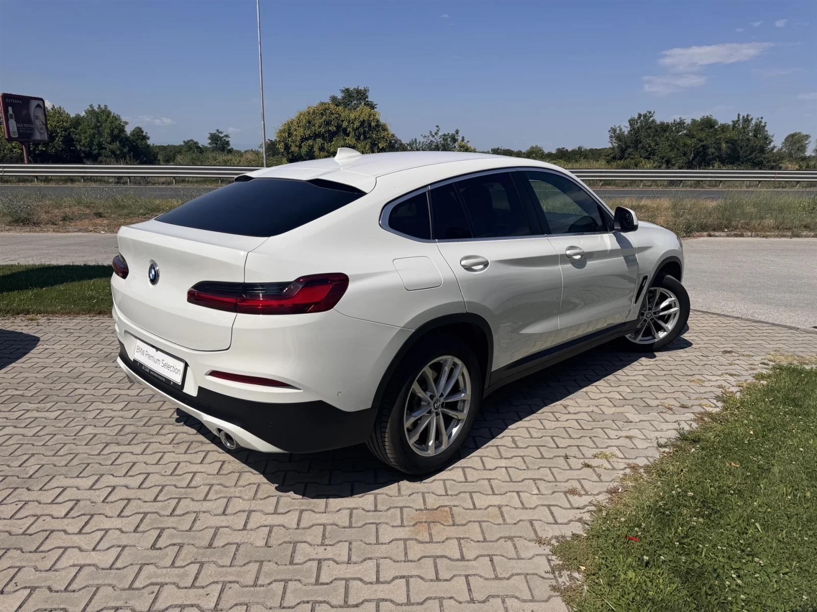 BMW X4 xDrive20d, снимка 2 - Автомобили и джипове - 55517664