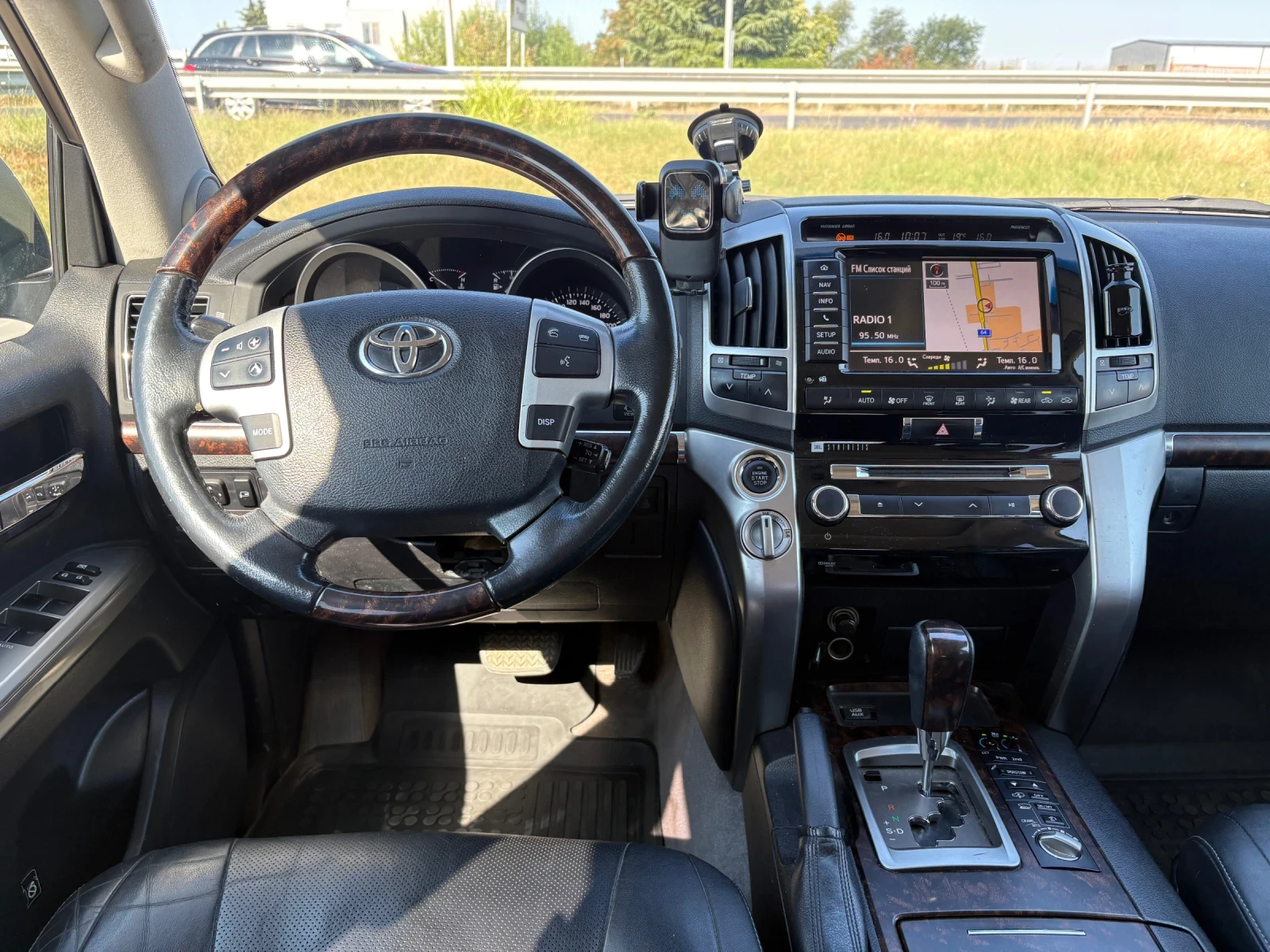 Toyota Land cruiser Land Cruiser 200 4.5L V8, снимка 11 - Автомобили и джипове - 55623857